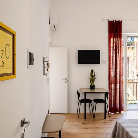 Azizo, La Gialla شقة باليرمو